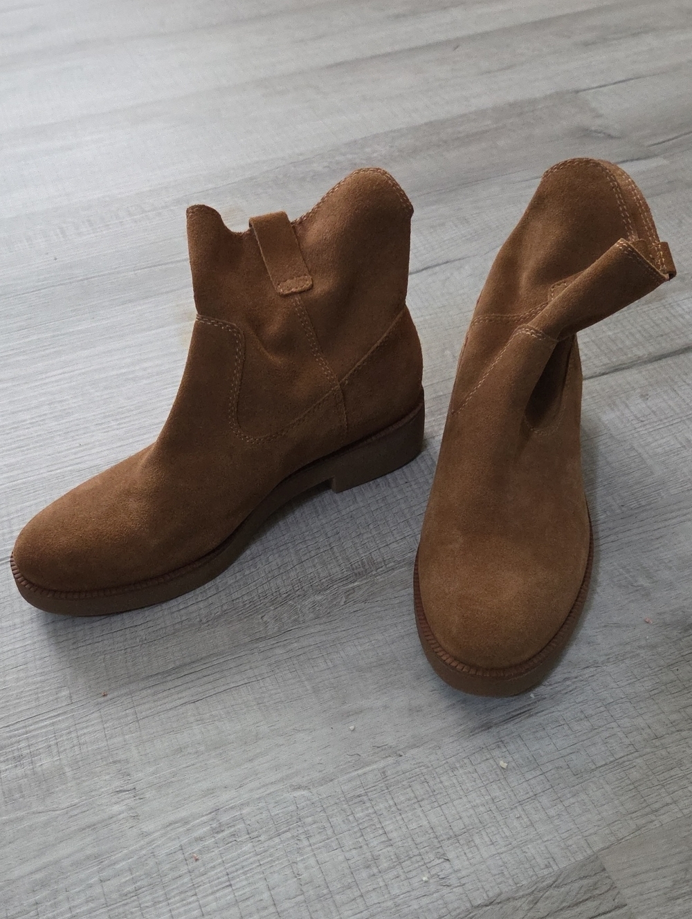 Lucky Brand Women’s Suede Pull-On Ankle Booties in Chestnut Brown 9.5M